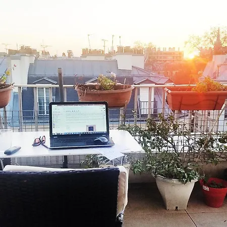 Apartment Floor & Terrace With View Paris