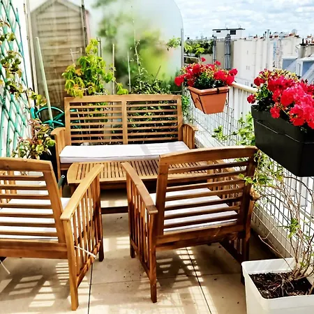 Floor & Terrace With View * Paris